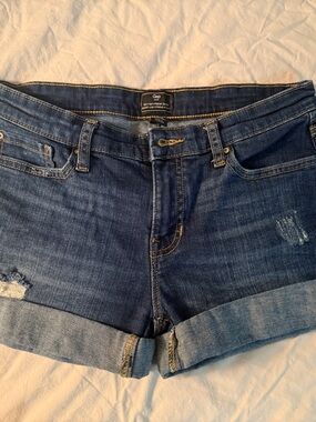 GAP Indigo Rolled Hem Denim Shorts
